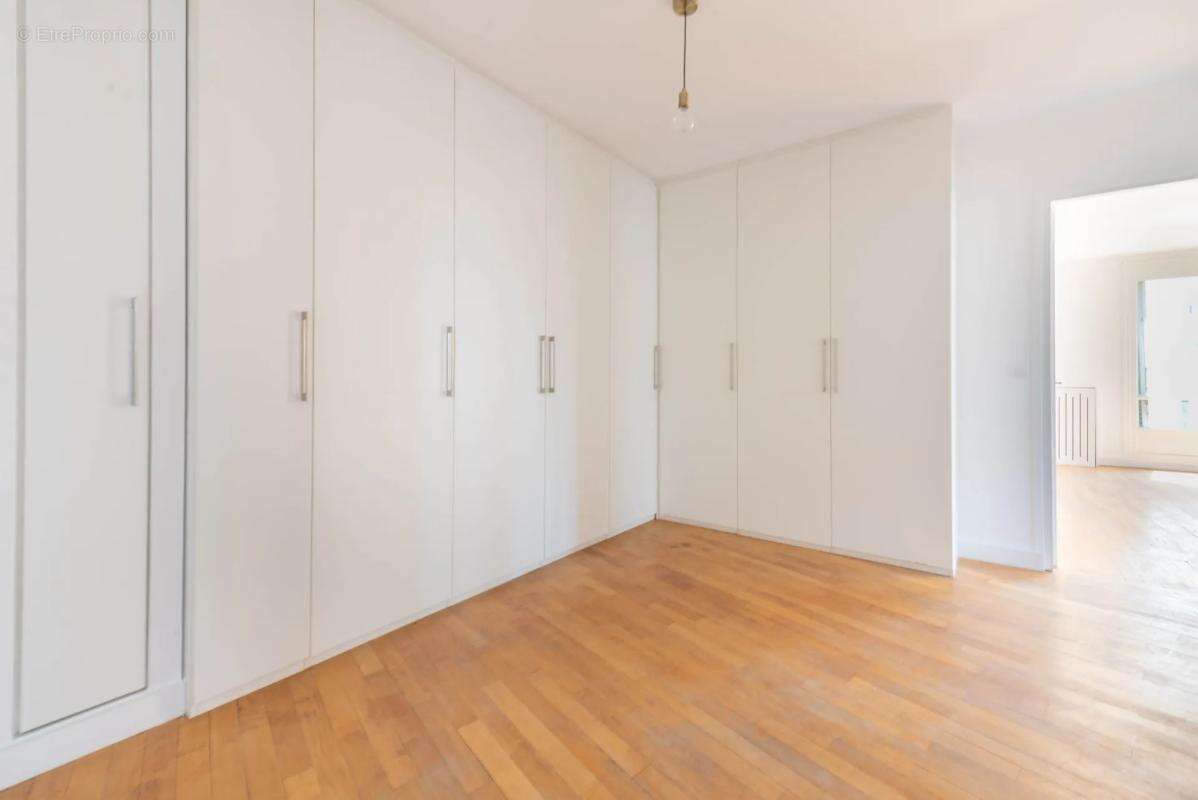 Appartement à VERSAILLES
