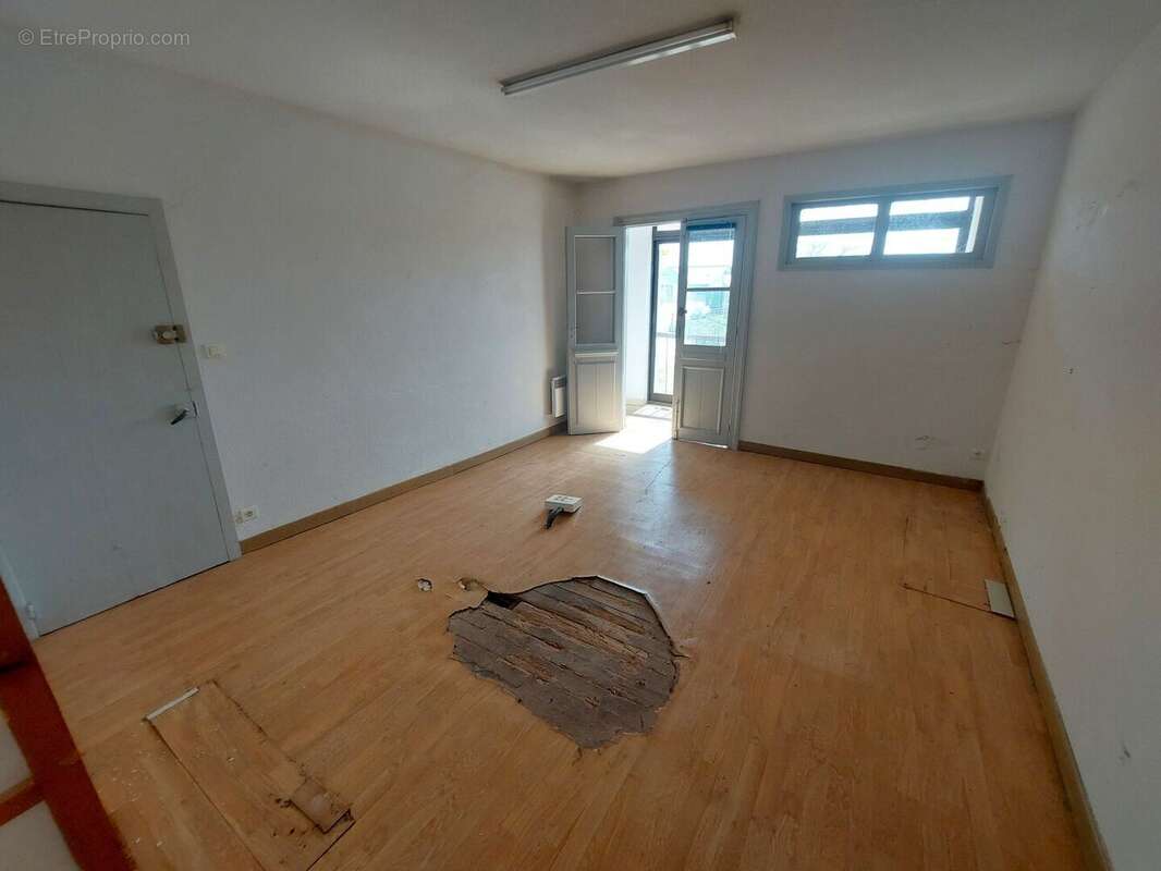 20260410121446 - Maison à AURIGNAC