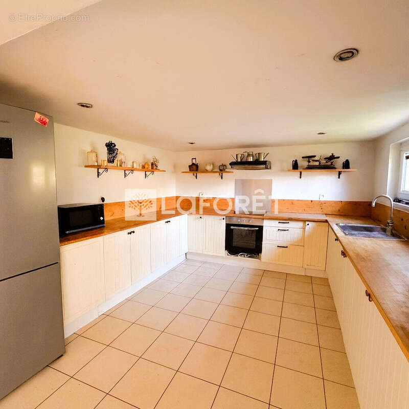 Maison à SAINT-MAXIMIN-LA-SAINTE-BAUME