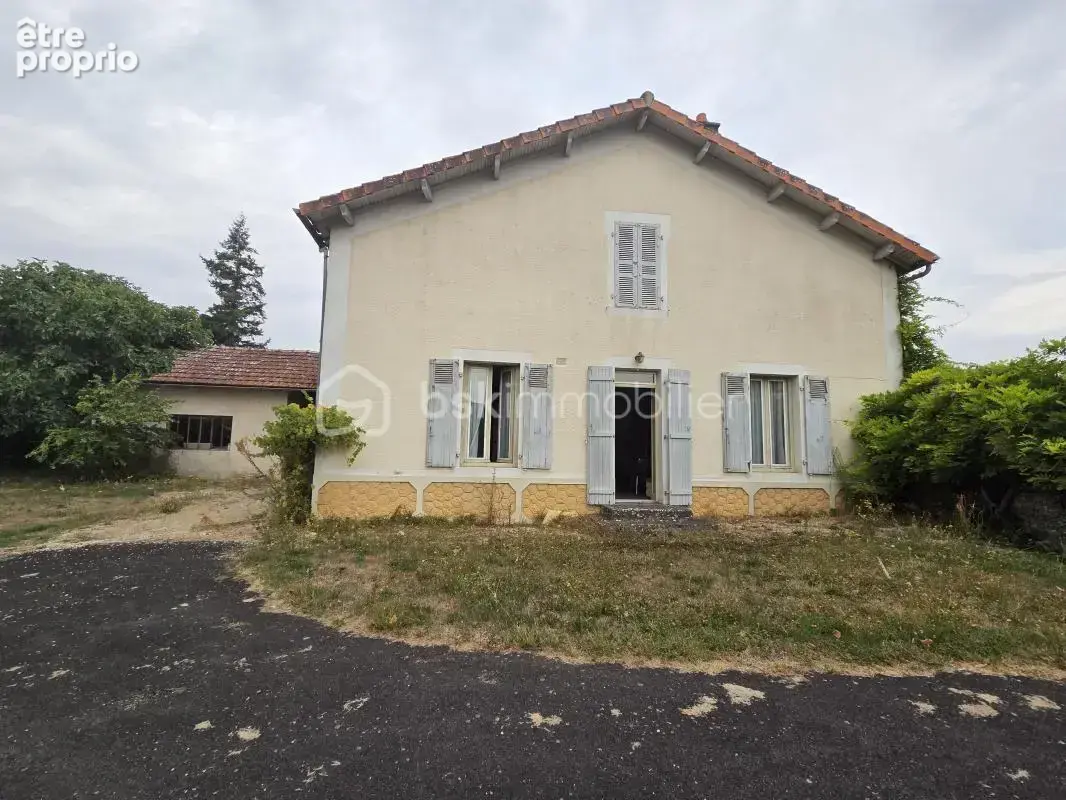 Maison à LIMALONGES