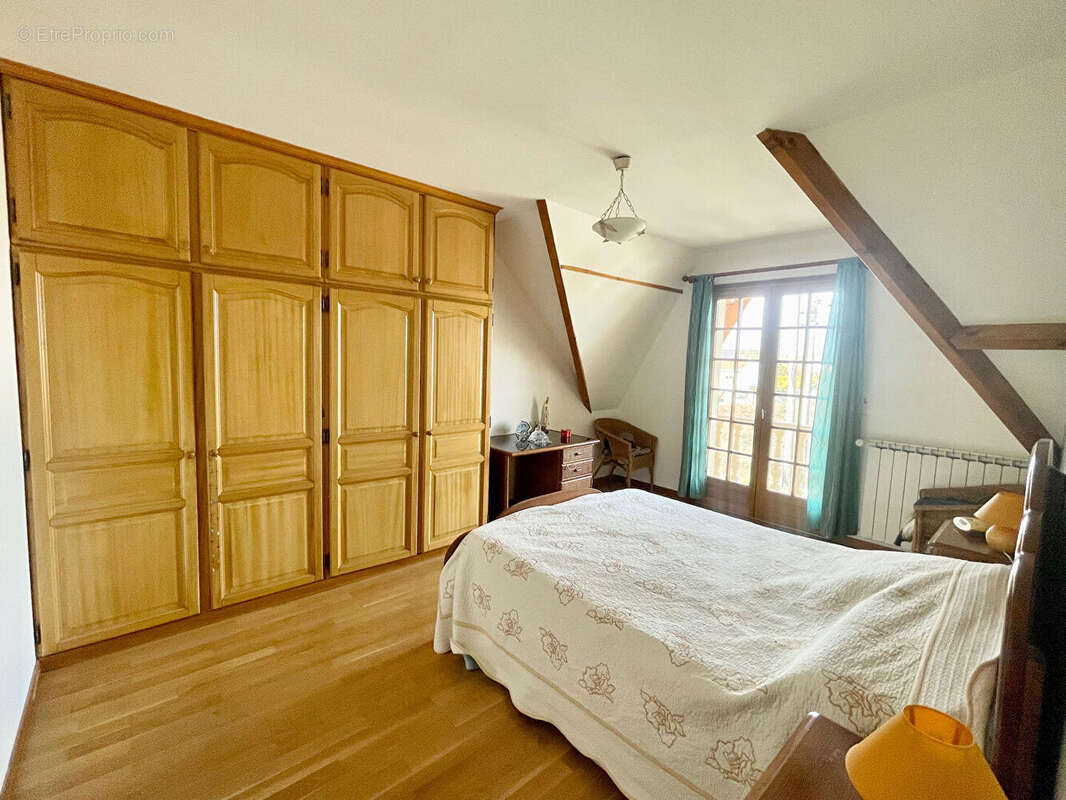 Maison à HOUILLES