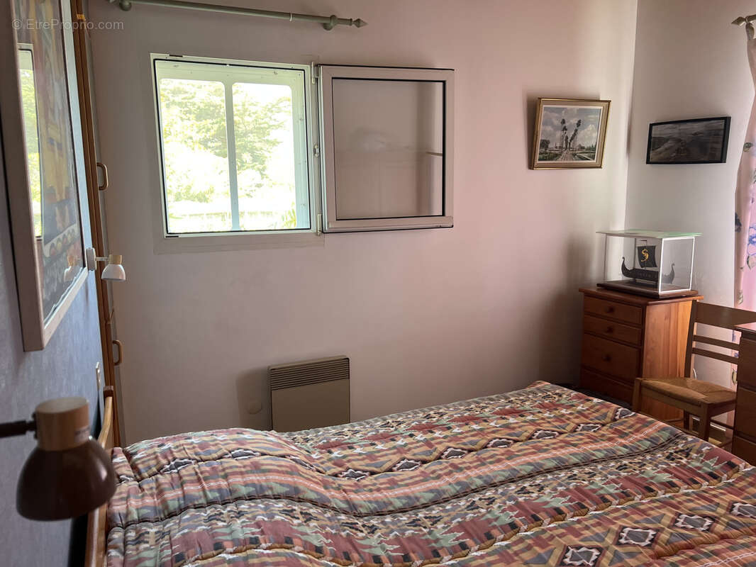 Maison à Ker Chauvineau, dans un chemin de terre, secteur très calme. - photo 6