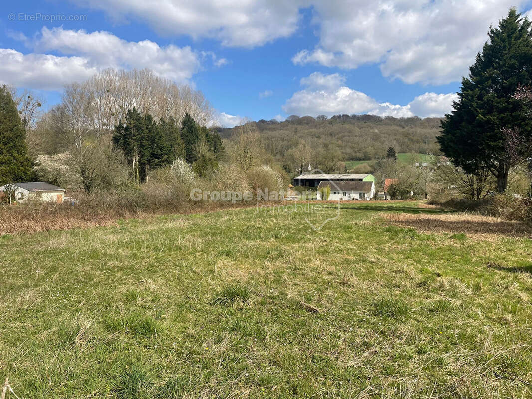 Terrain à CUISE-LA-MOTTE