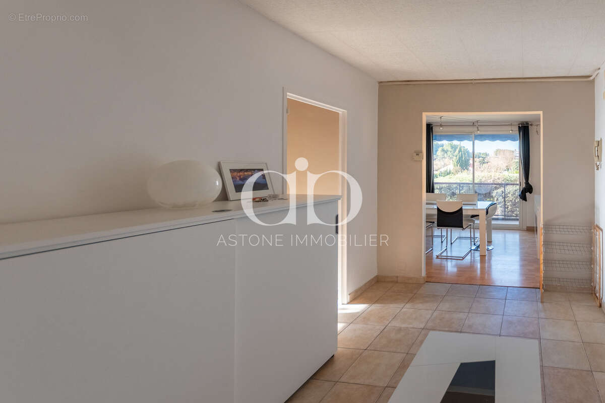 Appartement à CARNOUX-EN-PROVENCE