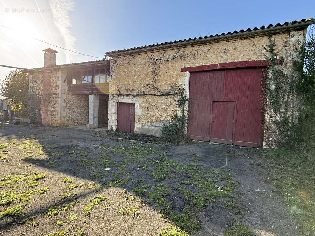 Maison à TAPONNAT-FLEURIGNAC