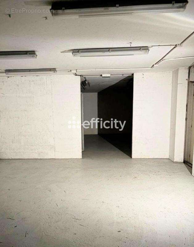 Commerce à PARIS-10E