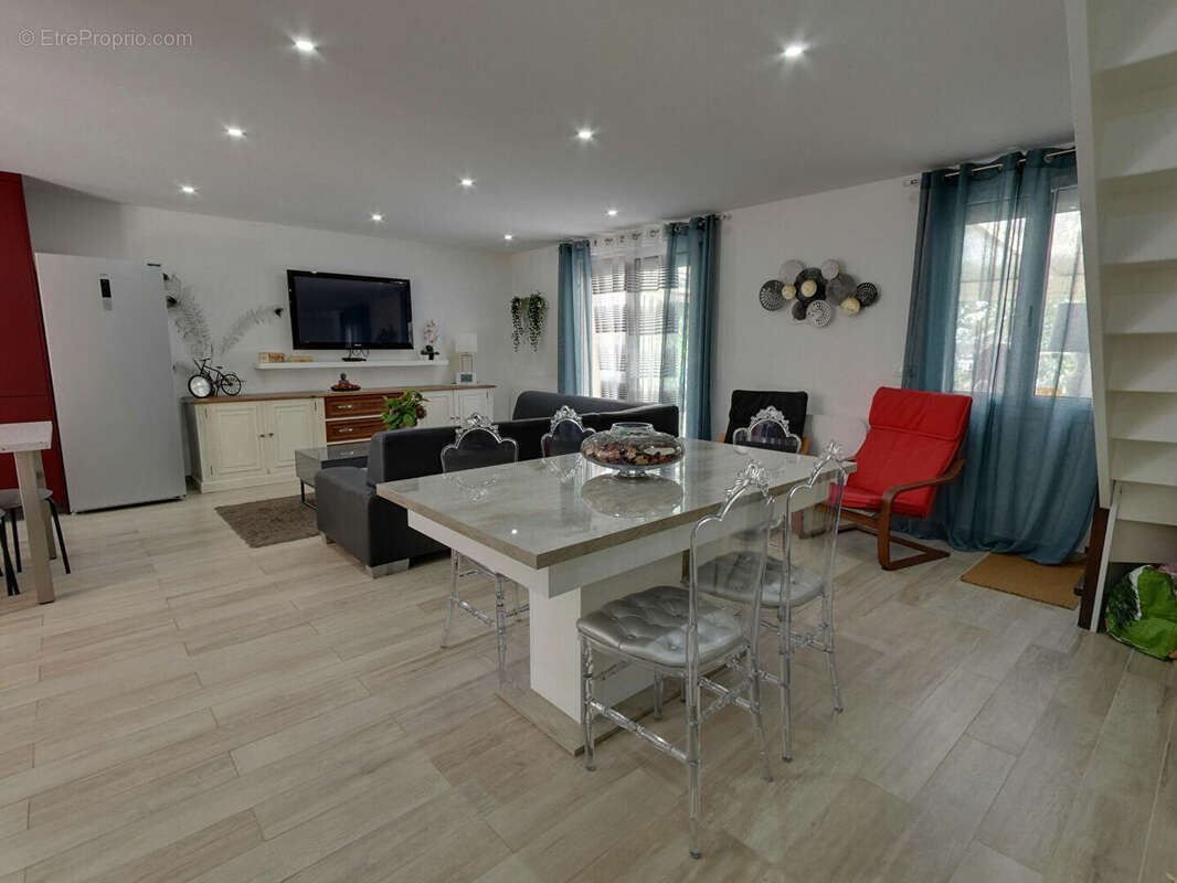 Maison Ozoir-La-Ferrière 134m2 6P - photo 2