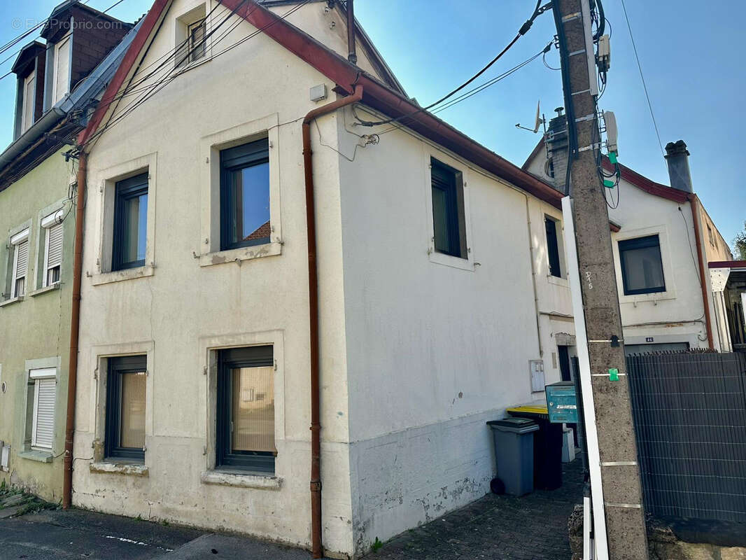 Maison à SAINTE-SUZANNE