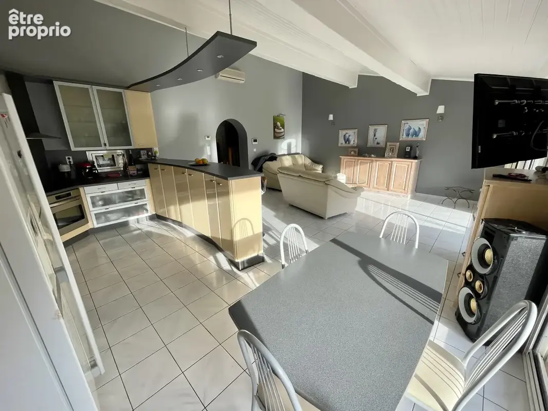 Atelier, bureaux, appartement et garage à Saint-Paul de Fenouillet - photo 4