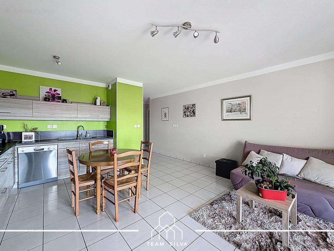 Appartement à FEYZIN