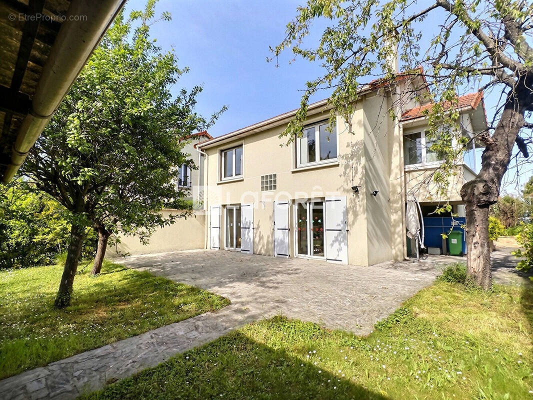 Maison à VITRY-SUR-SEINE