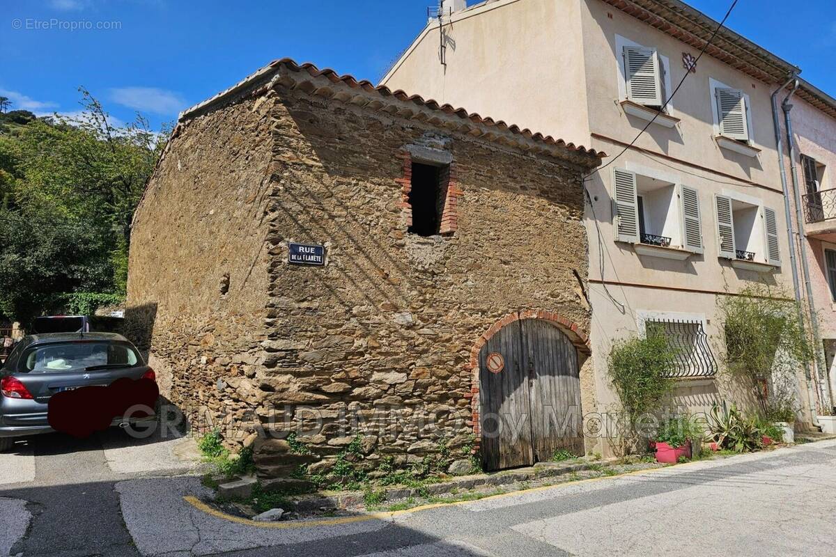 Maison à LA GARDE-FREINET