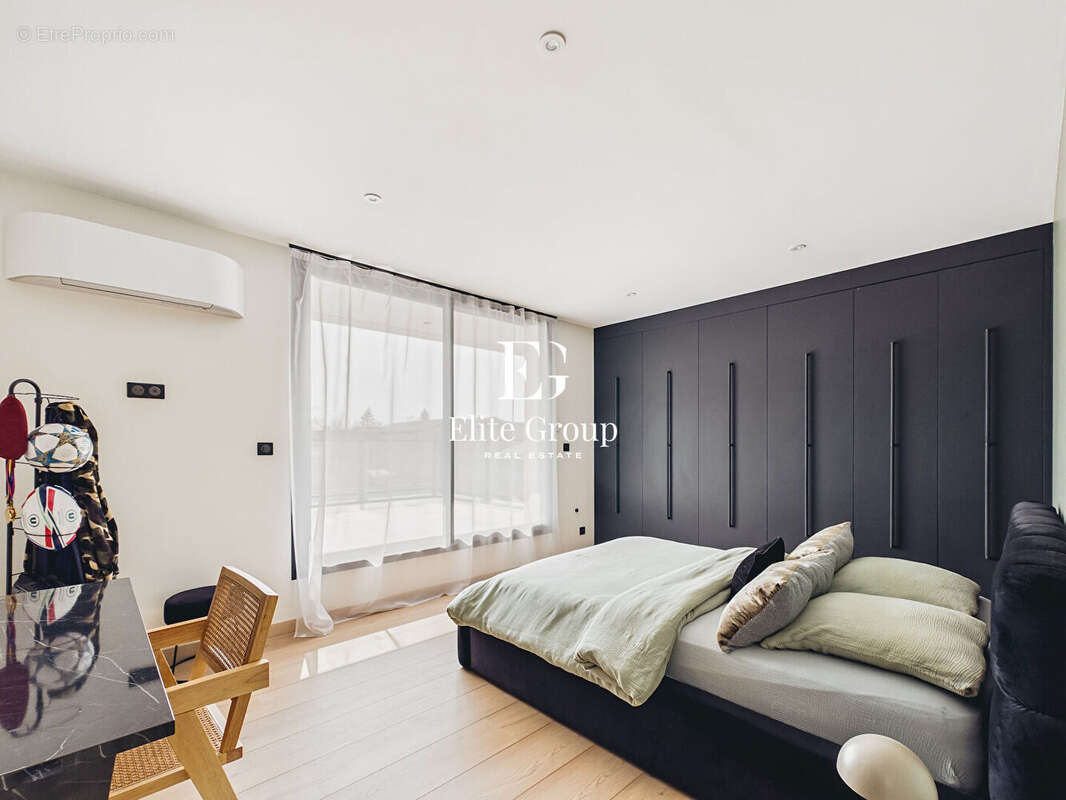 À vendre - villa californienne d'exception - 275 m² - 5 chambres - couloir de nage - 15 min angoulême tgv - photo 13