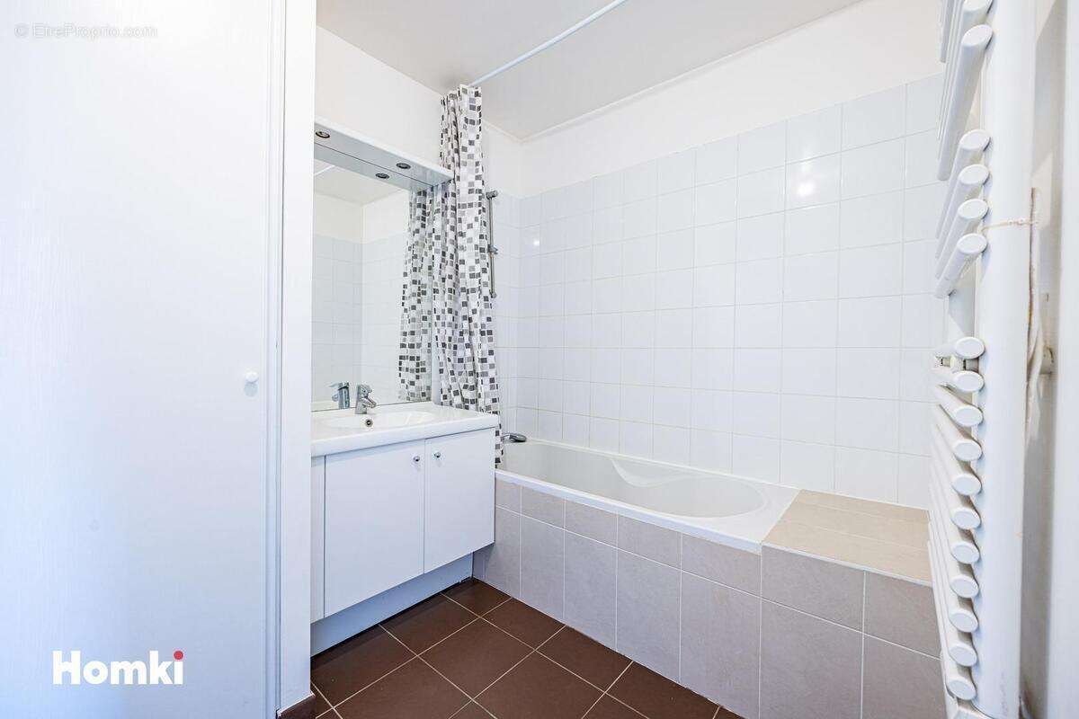 Appartement à MONTROUGE