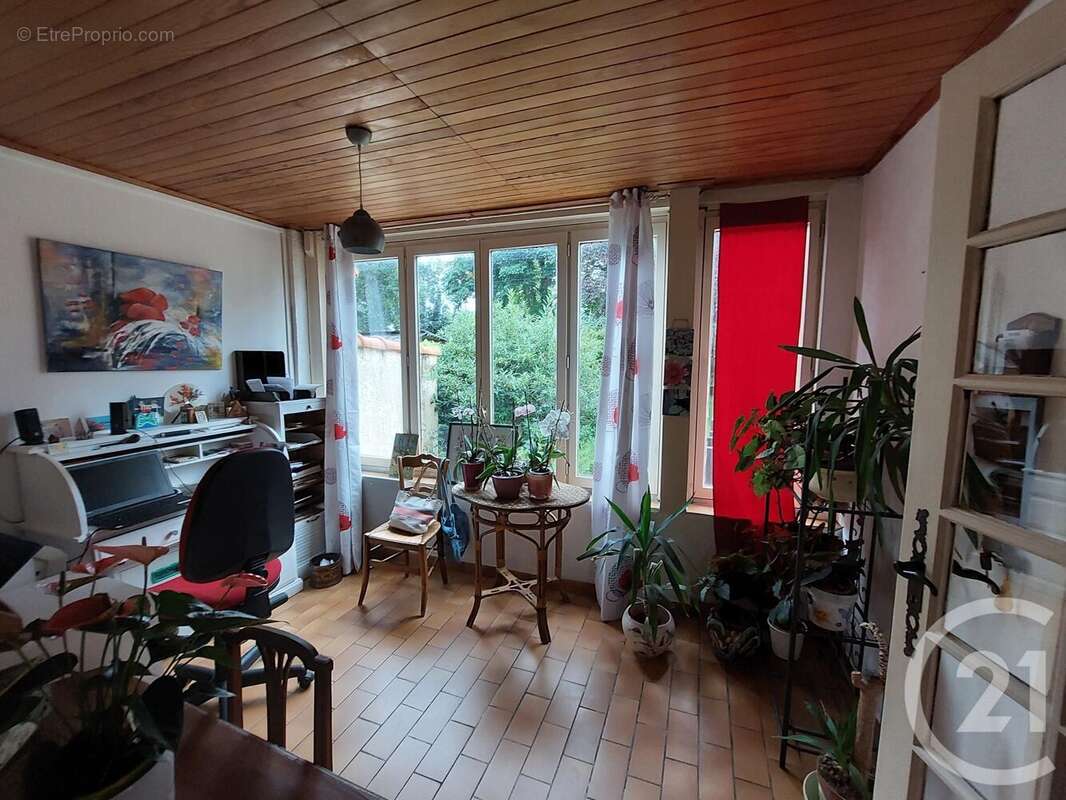 Maison à MONTPONT-EN-BRESSE