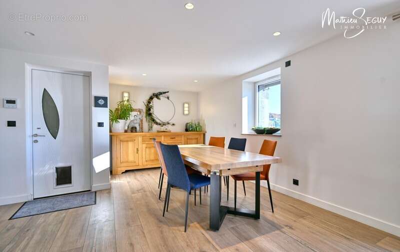 Maison à SAINT-MARTIN-EN-HAUT