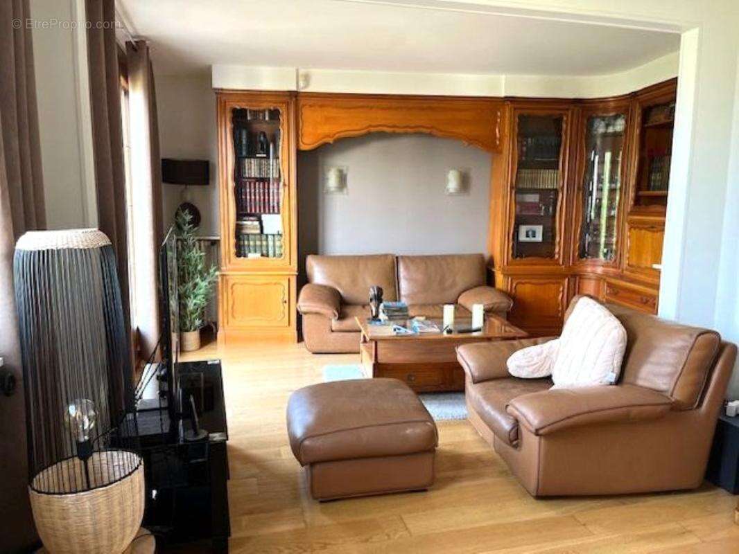 Maison 140 m² à Andeville  - photo 4
