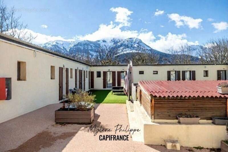 Commerce à SAINT-BONNET-EN-CHAMPSAUR