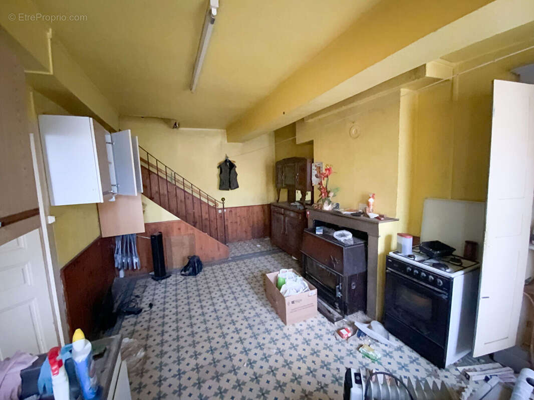 Maison à SAINT-SERNIN-DU-BOIS