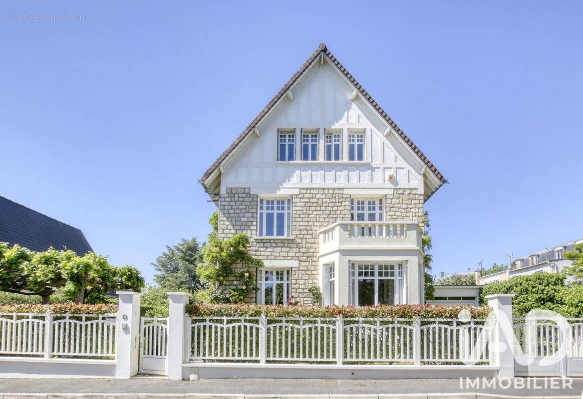 Photo 1 - Maison à ENGHIEN-LES-BAINS