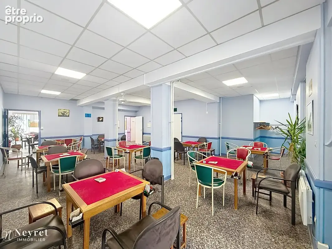 local commercial 170m2 hyper centre - photo 4