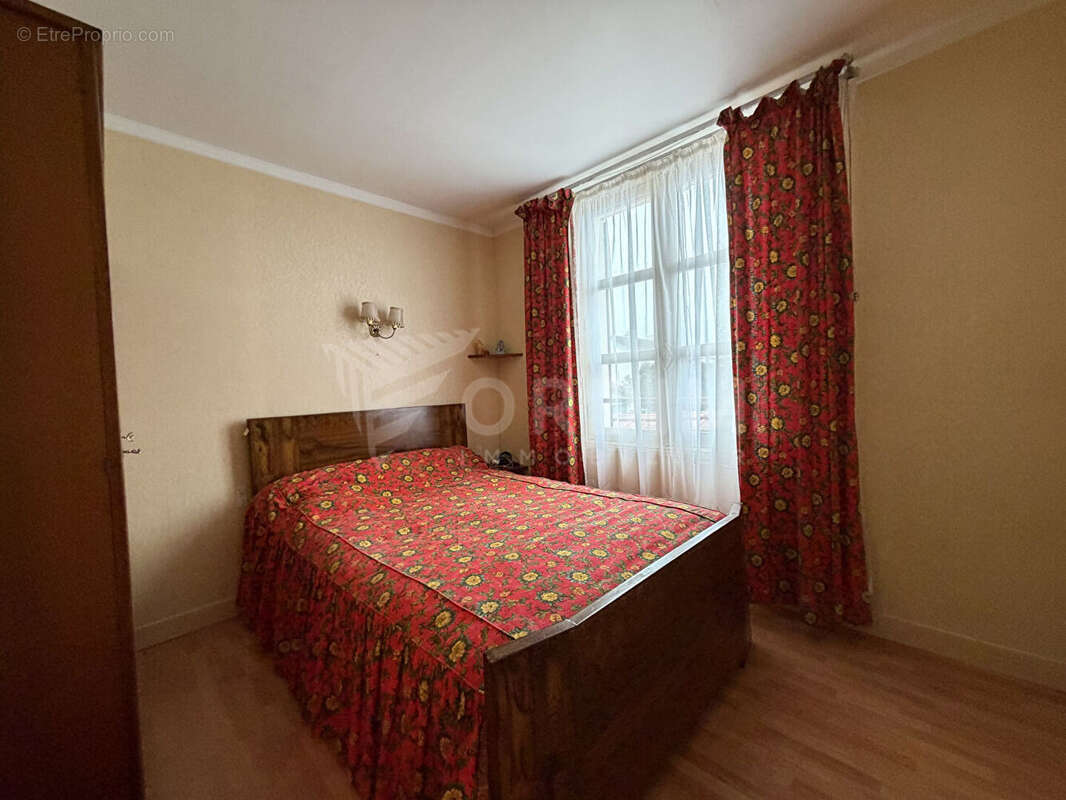 Maison à COSNE-COURS-SUR-LOIRE