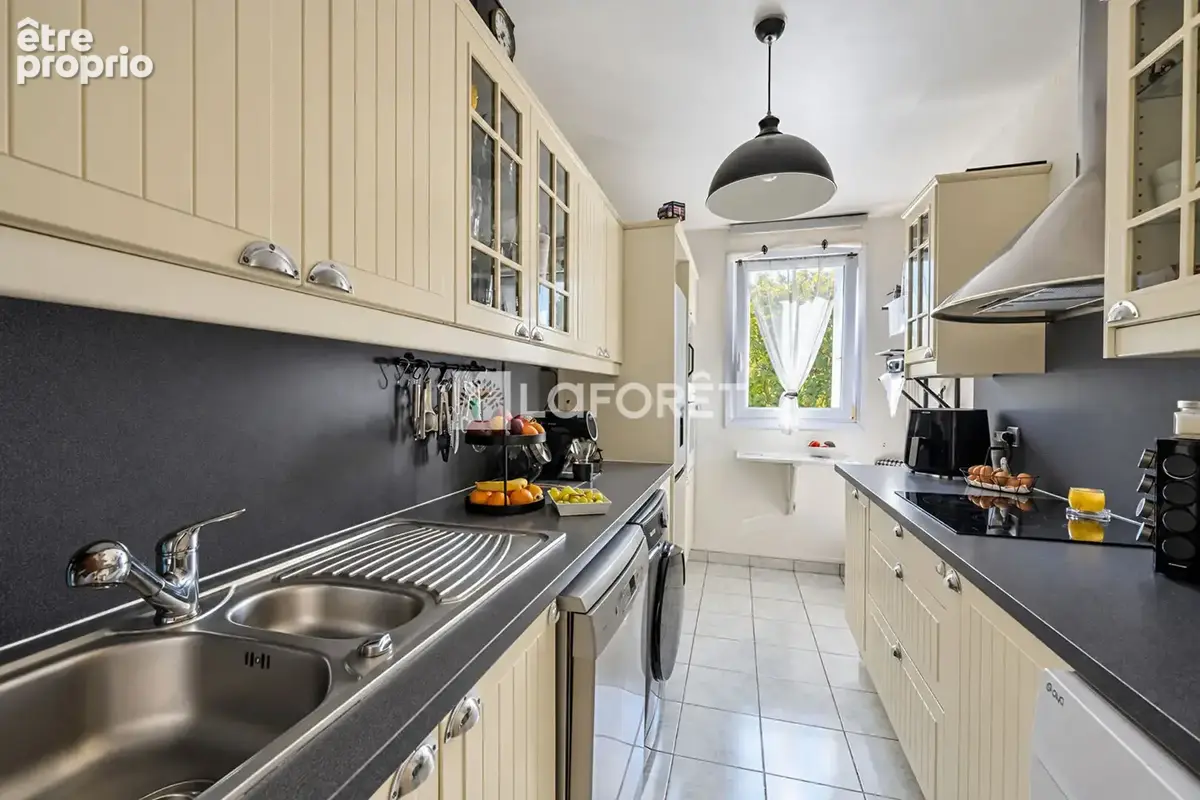 Bel appartement f4 avec terrasse résidence calme et sécurisée - photo 9