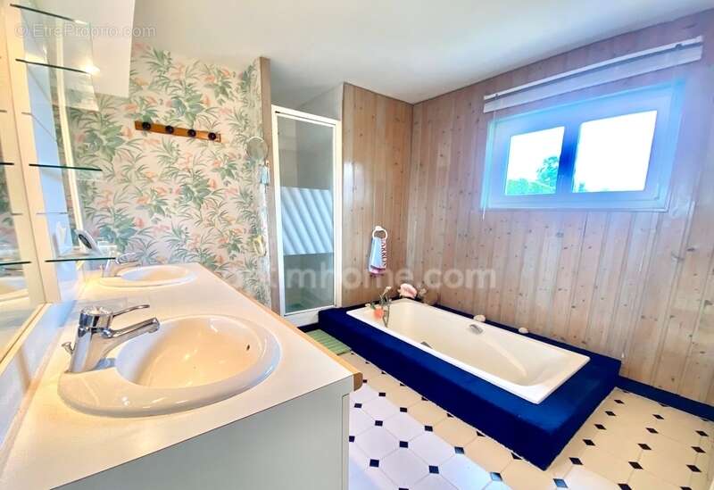 Maison à SAINT-GERMAIN-DE-LIVET