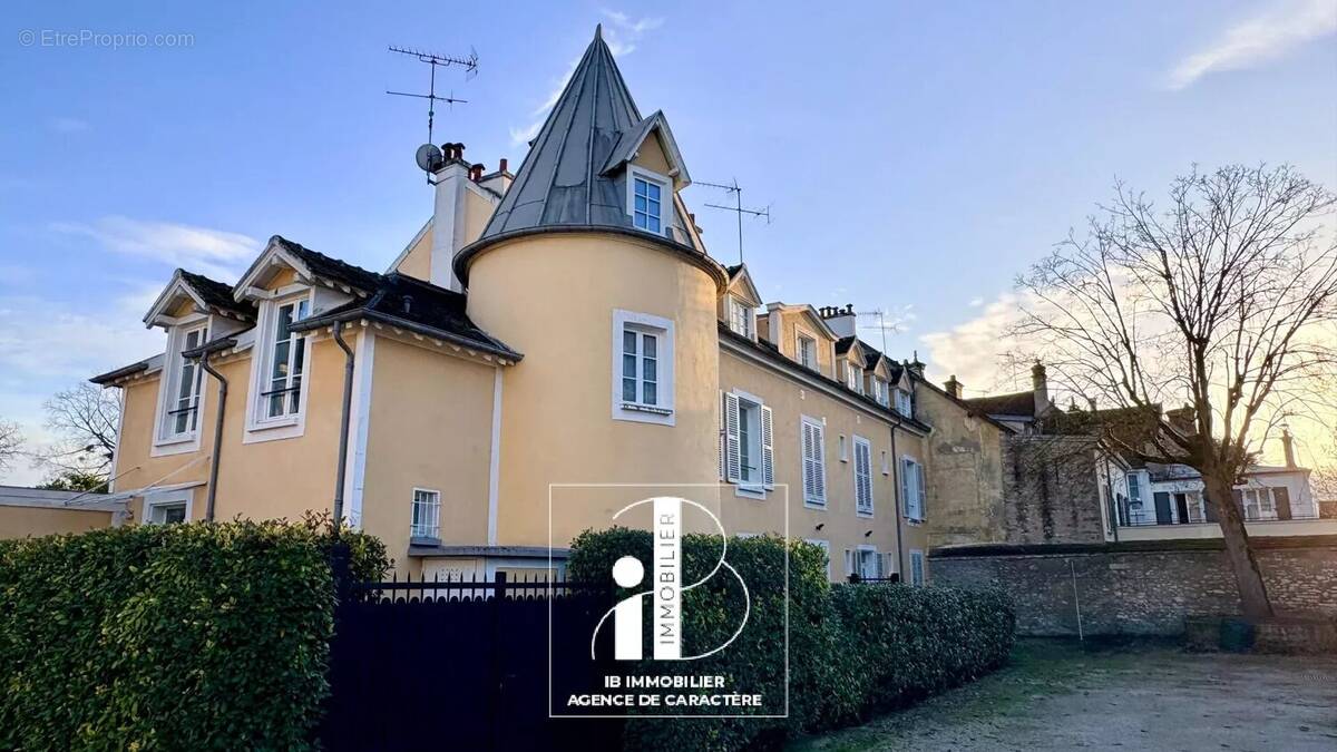 Appartement à FONTAINEBLEAU