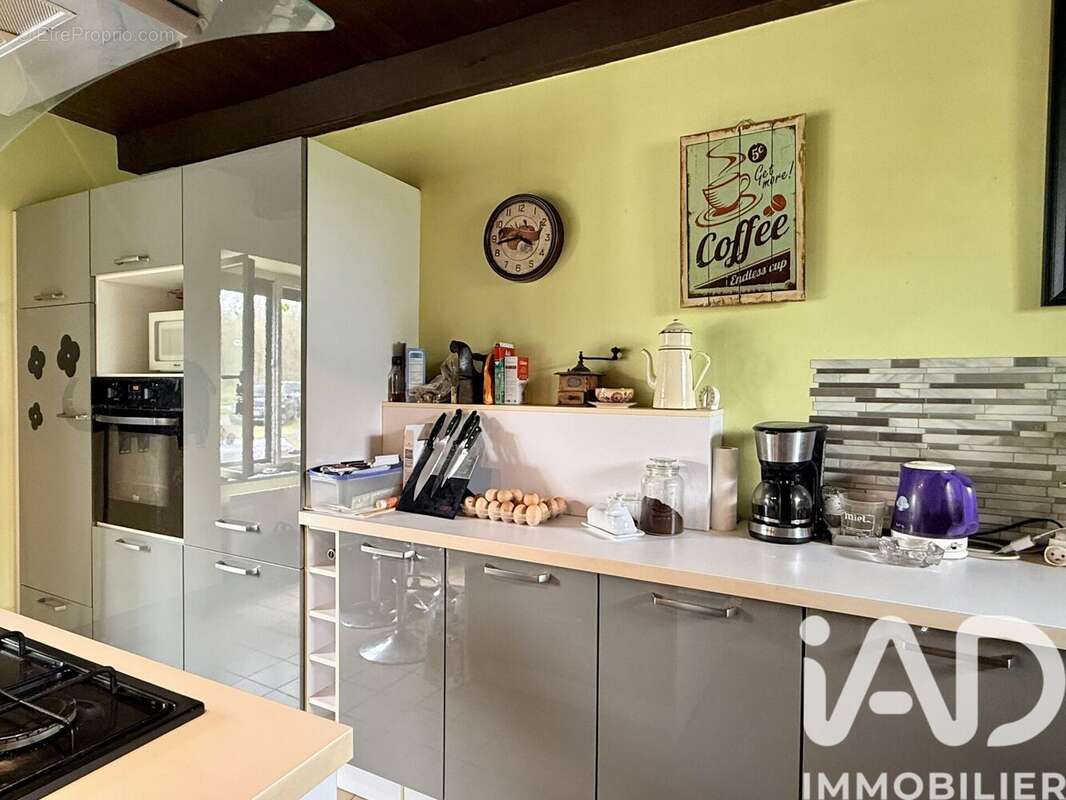 Maison 61 m² à Saint-Glen  - photo 3