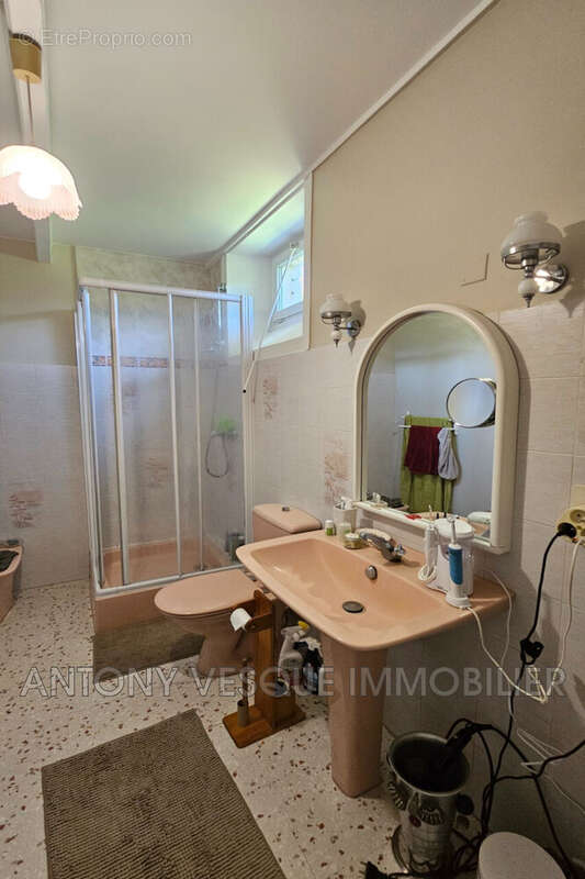Maison 140 m² à Tourville-Sur-Sienne  - photo 9