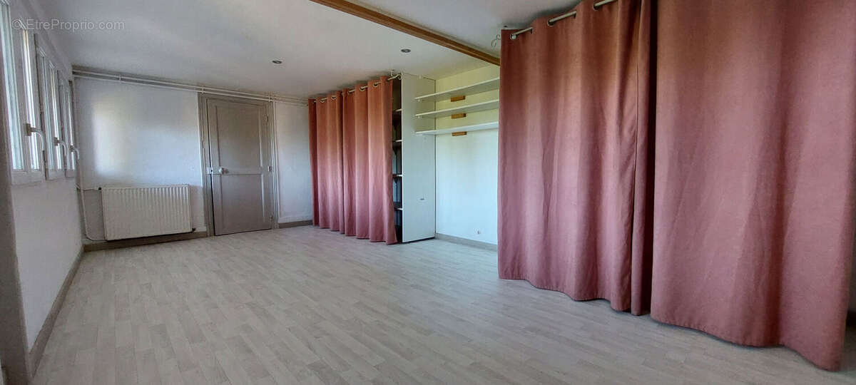 Maison à CHATELLERAULT