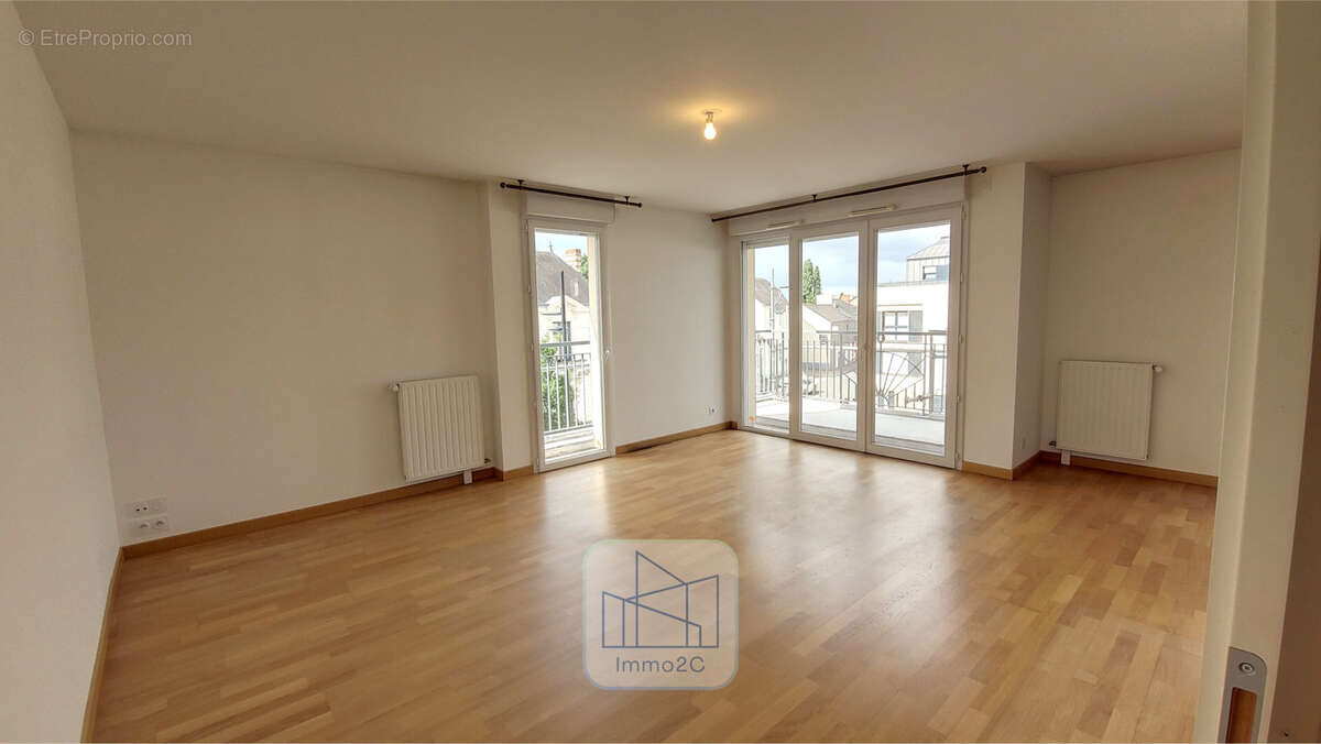 Appartement à SAINT-SEBASTIEN-SUR-LOIRE