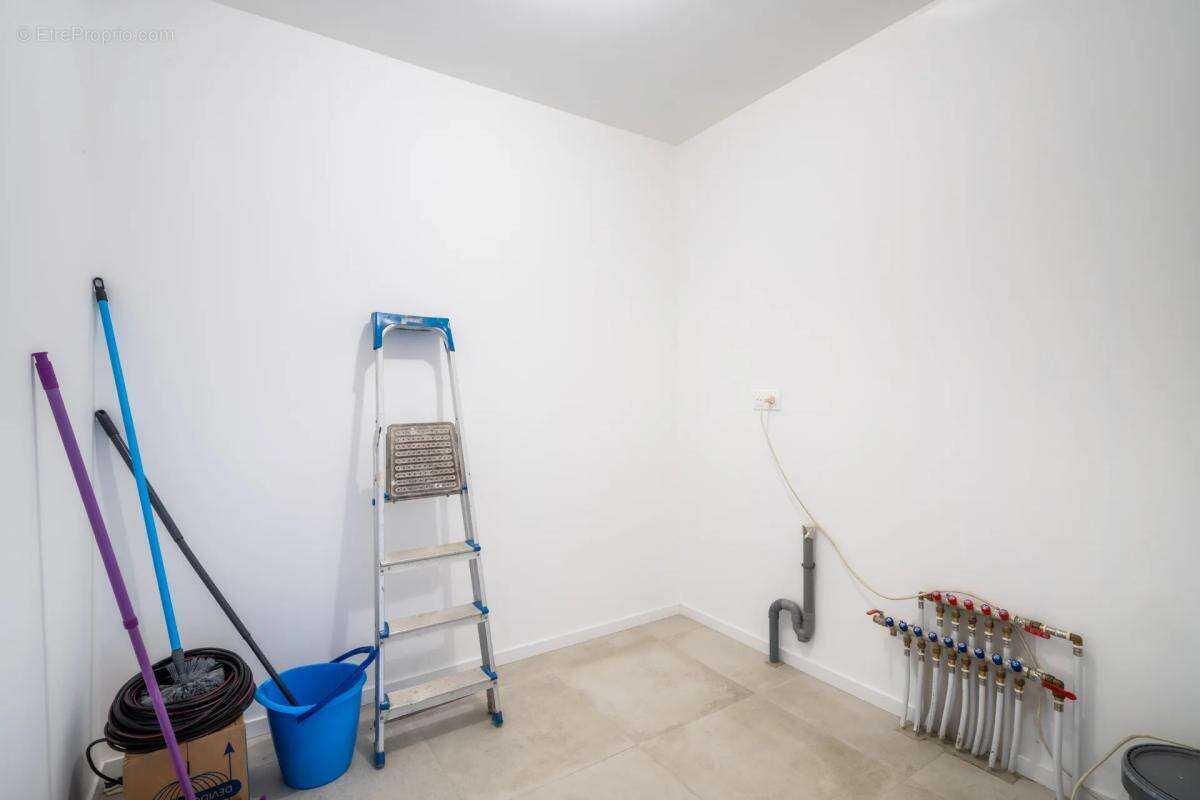 Maison à MOULES-ET-BAUCELS