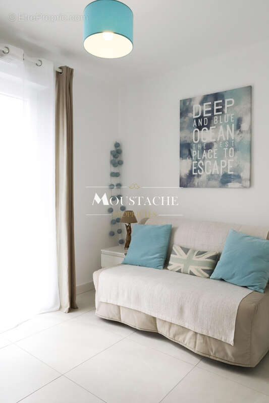 Maison  à la rénovation contemporaine avec piscine- a deux pas des commerces & de la plage - - photo 15