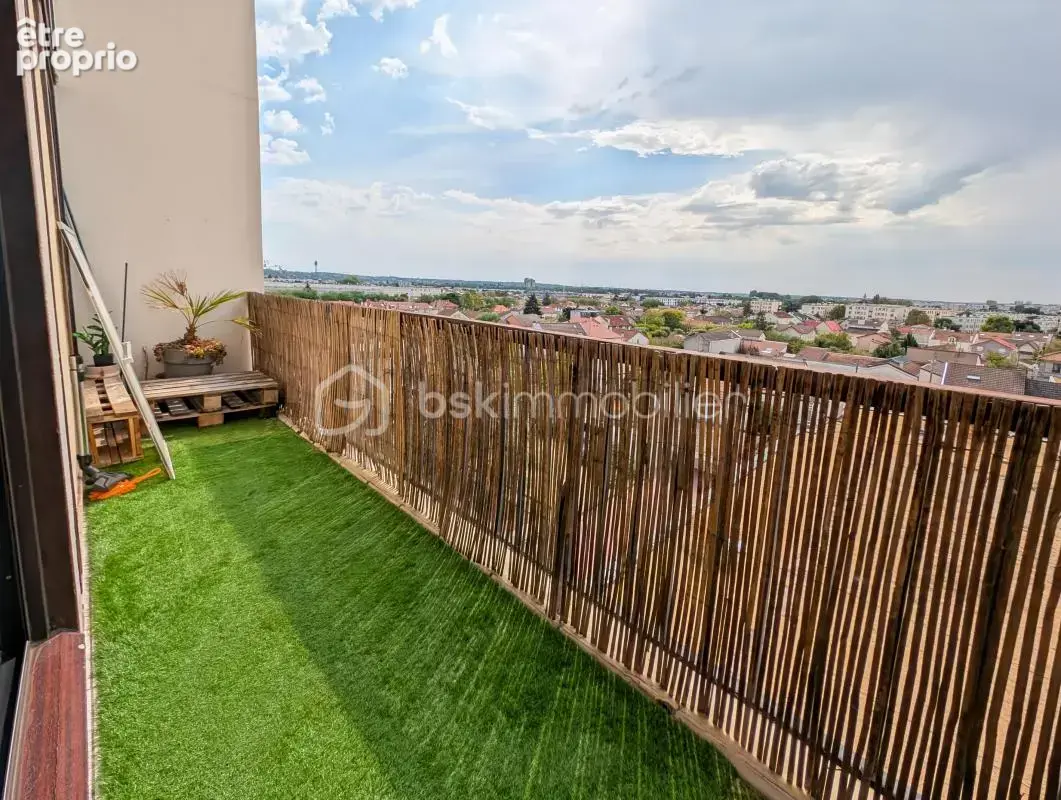 Superbe duplex champigny centre proche futur metro 15 avec parking balcon et cave - photo 8