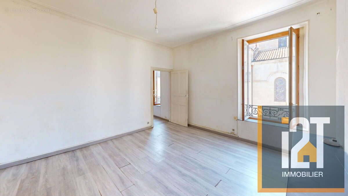 Appartement 65 m² à Nimes  - photo 4