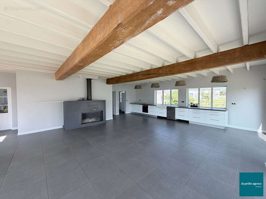 Maison 195 m² à Bretteville-Sur-Ay  - photo 3