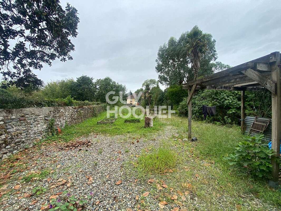 Maison à SAUVETERRE-DE-BEARN