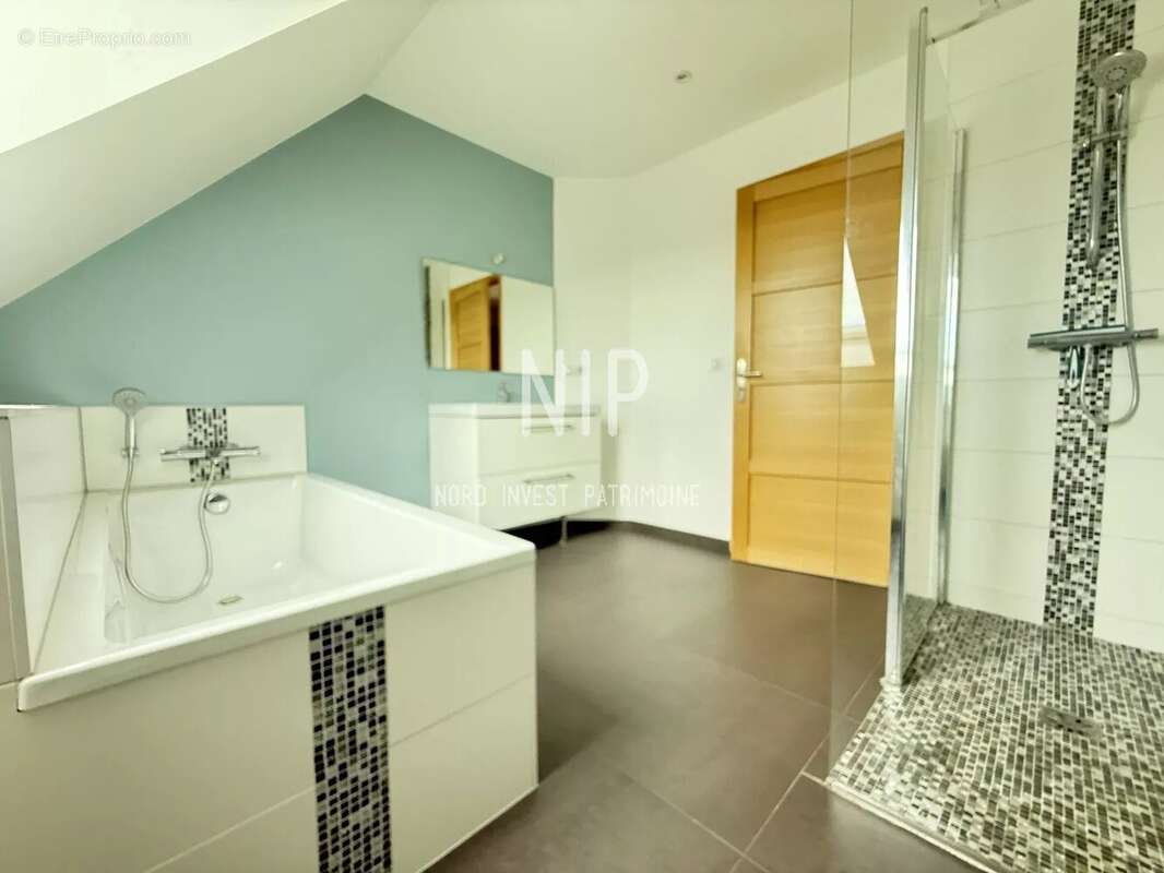 Maison contemporaine 4 chambres sur 1115 m2 - photo 11
