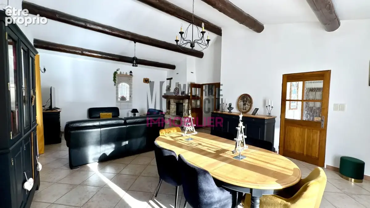 Maison 5 pièces 233 m² à vendre à Malemort-Du-Comtat (84570) - photo 8