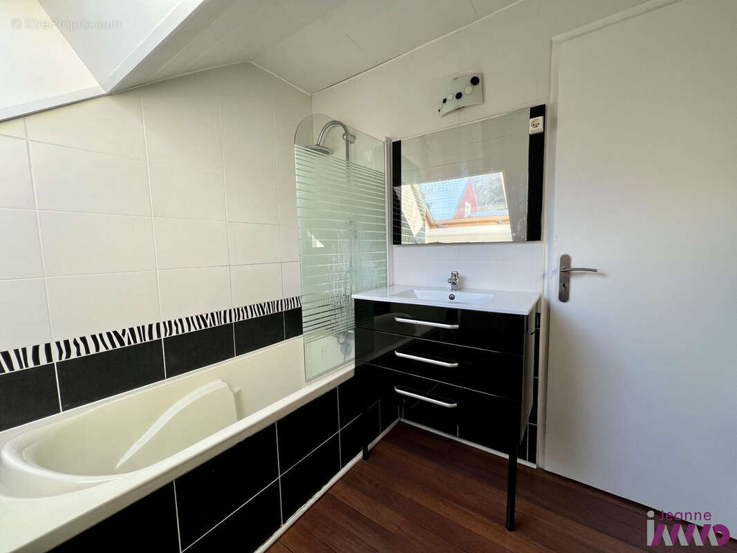 Appartement à BAVILLIERS