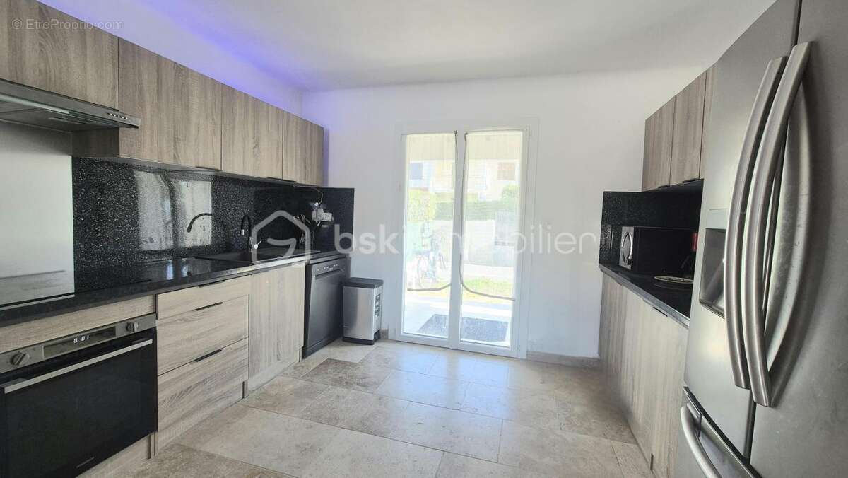 Maison à SIX-FOURS-LES-PLAGES