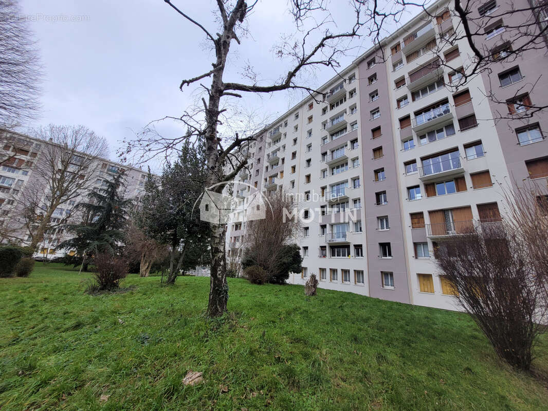 Appartement à VITRY-SUR-SEINE