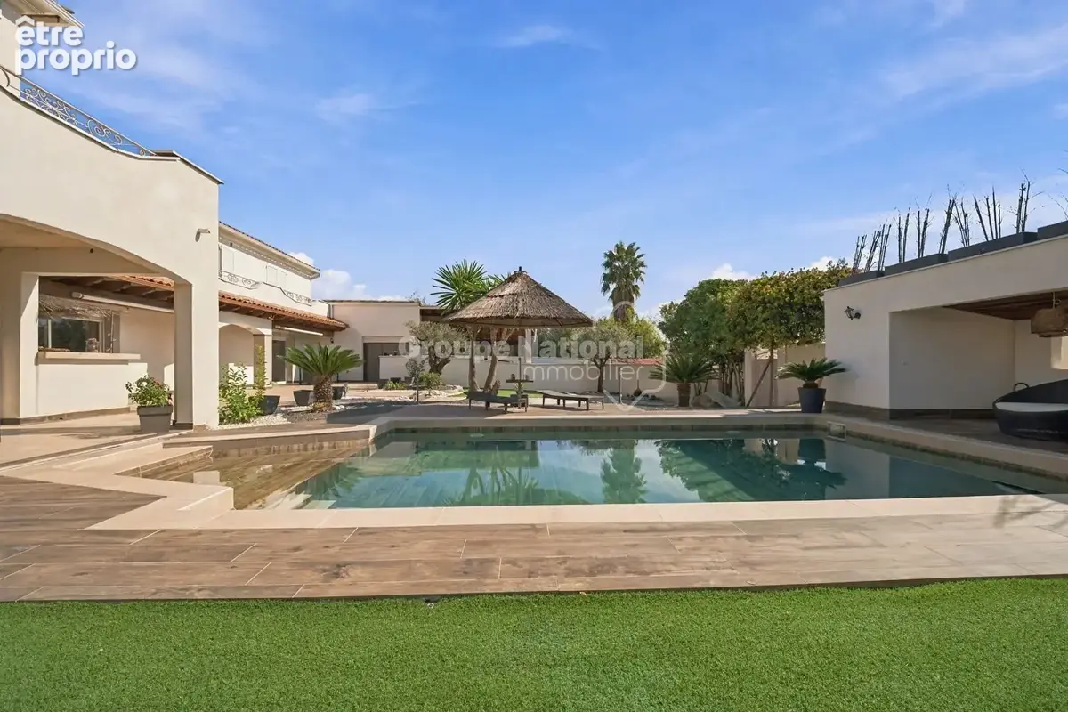 Maison Saint Drezery 7 pièce(s) 222 m2 avec piscine et annexes - photo 11