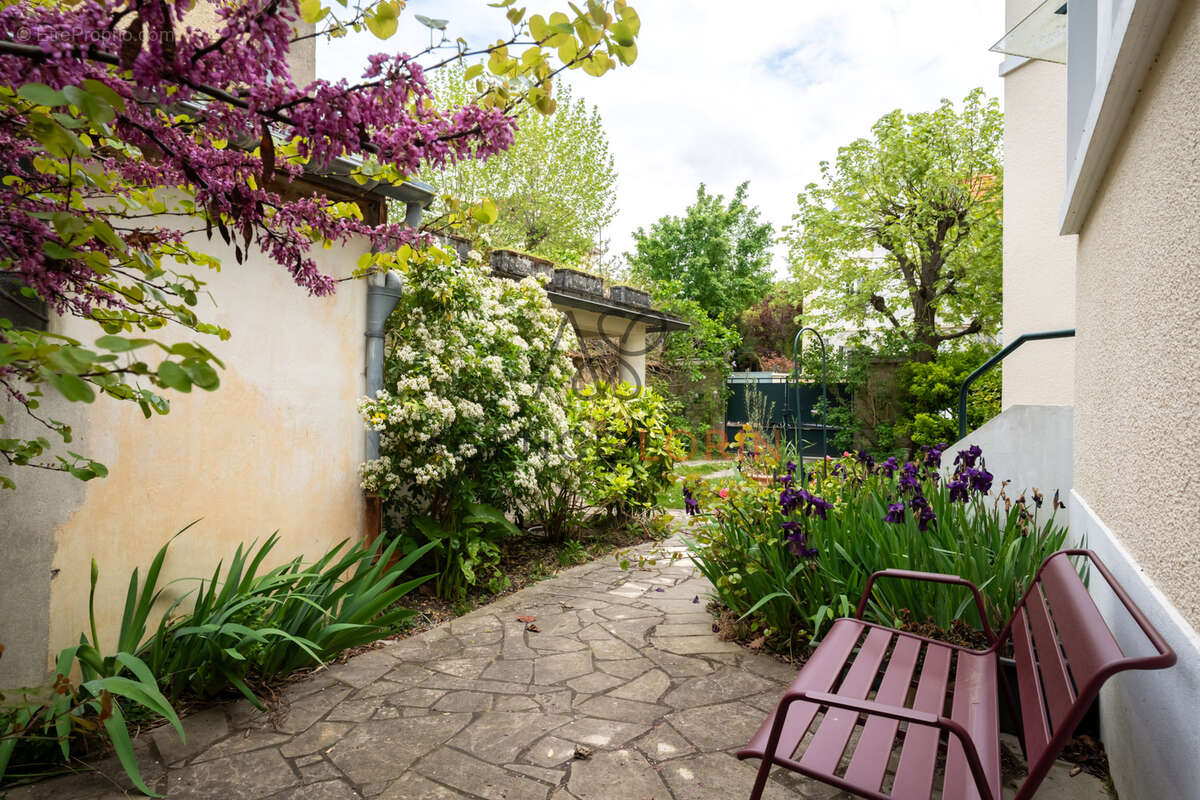 Maison à LE VESINET
