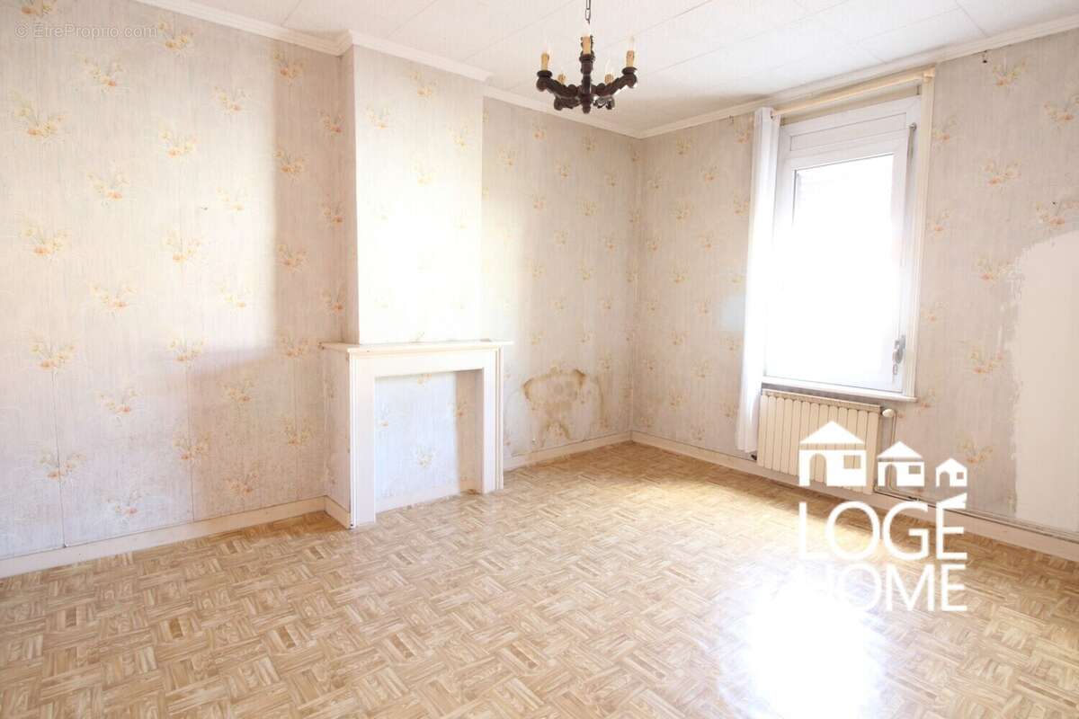 Maison à AUBERCHICOURT