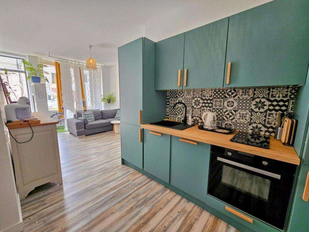 Appartement à FOURAS