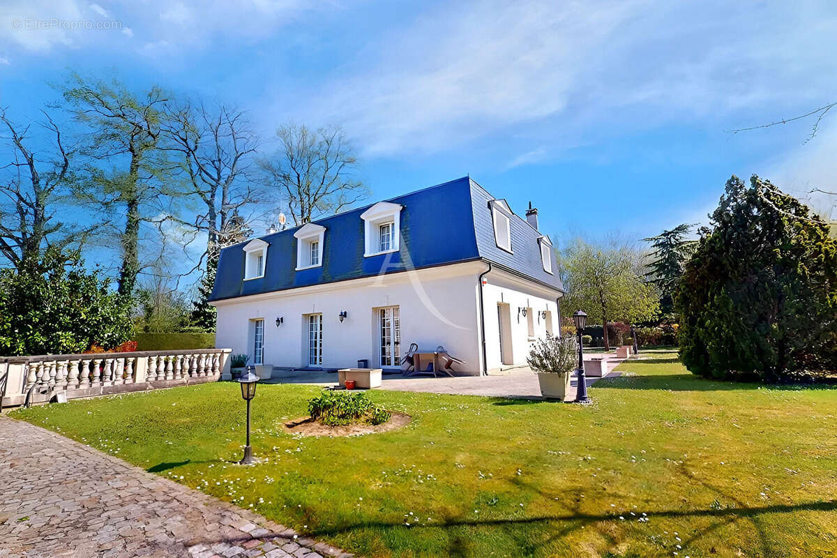 Maison à LAGNY-SUR-MARNE