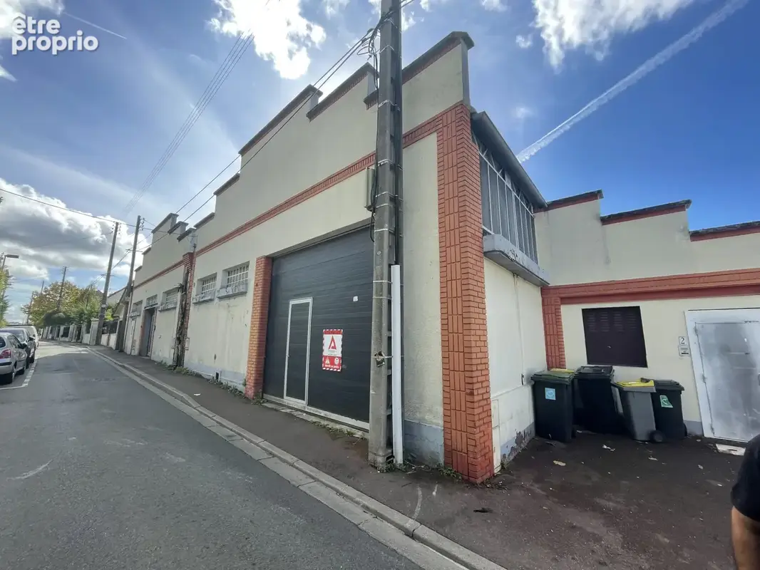 À vendre   bien atypique avec fort potentiel, à deux pas du lac d’enghien les bains et du casino - photo 1